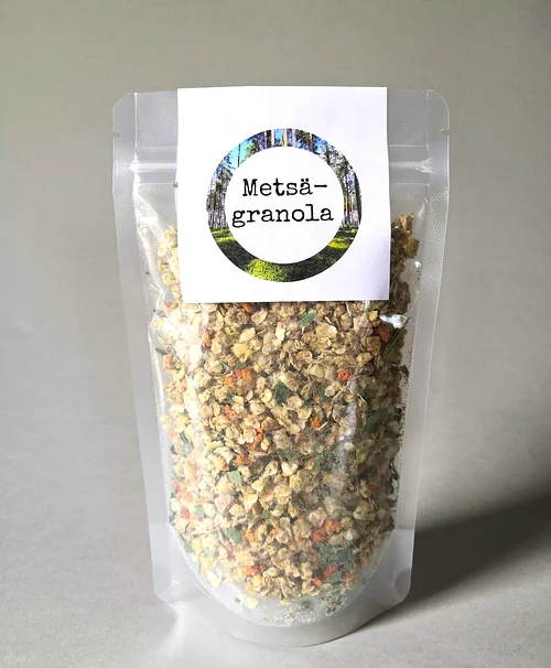 Rapea Metsägranola pihlajanmarjoilla ja koivunlehdillä